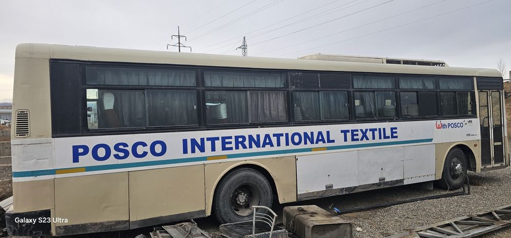 Hunday avtobus sotiladi