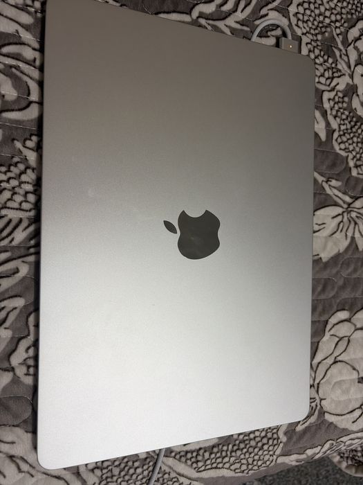 Macbooc m2 мак бук м2