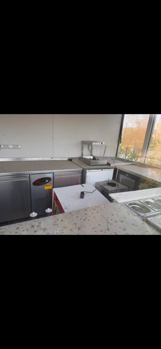 Продавам фургон-павилион за храна