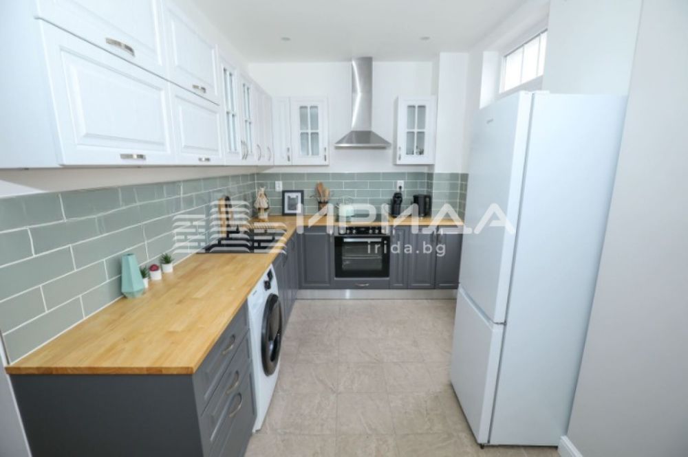 Двустаен апартамент в центъра