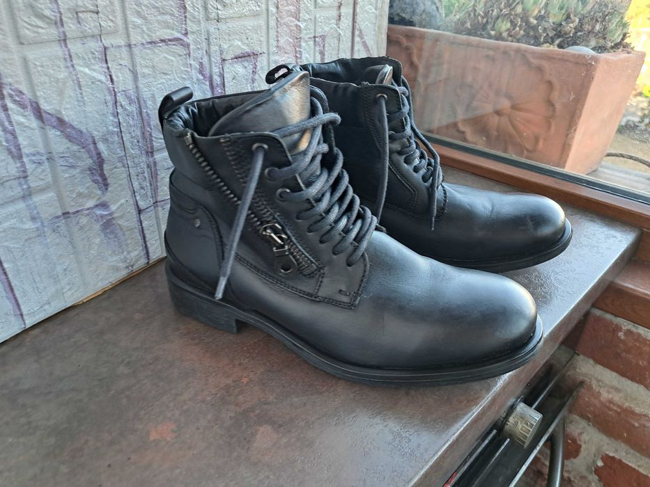 мъжки зимни обувки,боти,черни кубинки,ном43