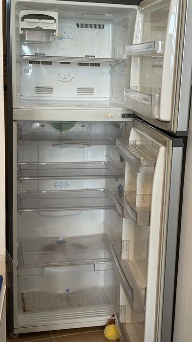 Холодильник Samsung