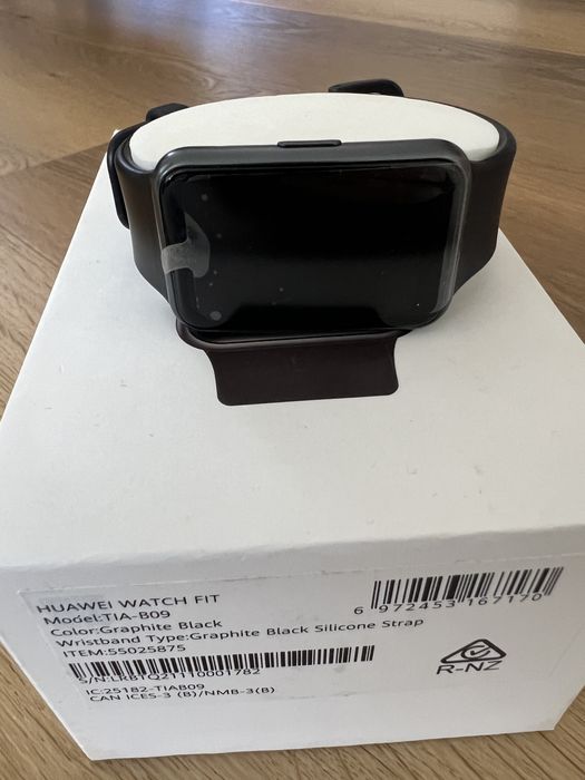 Смарт часовник Huawei Watch Fit