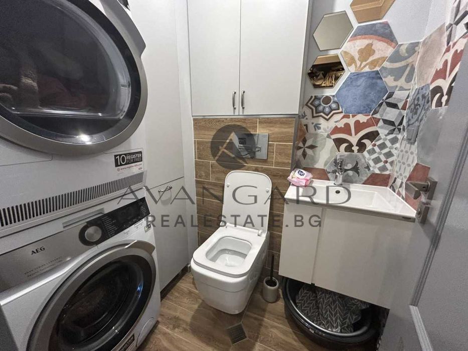 Продава се Тристаен апартамент в Пловдив, Кършияка - 107 кв.м за 2898 €/кв.м - Снимка #10