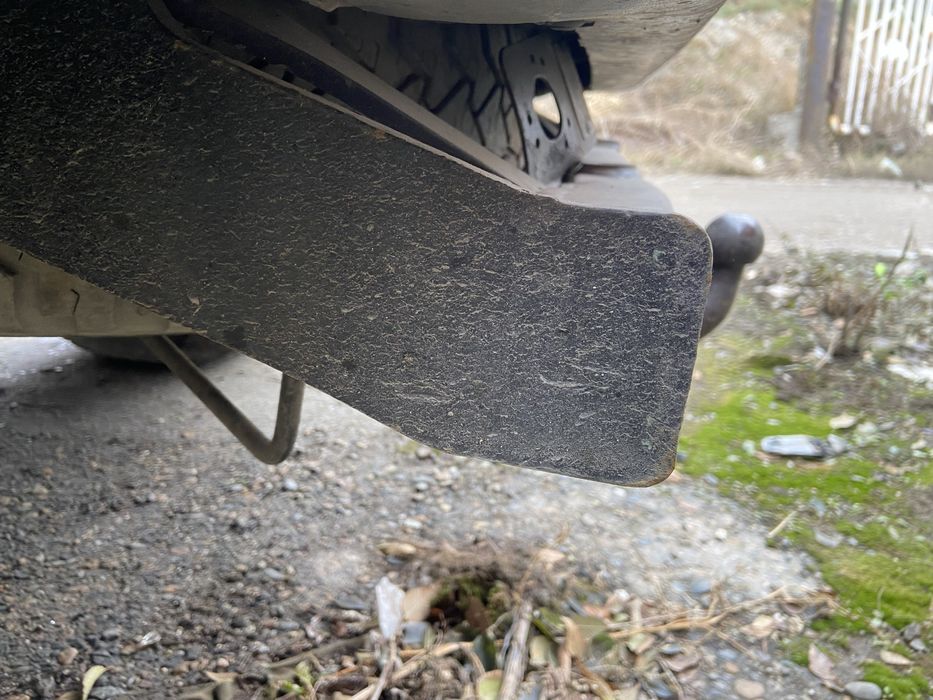 Продам фаркоп для delica кирпич