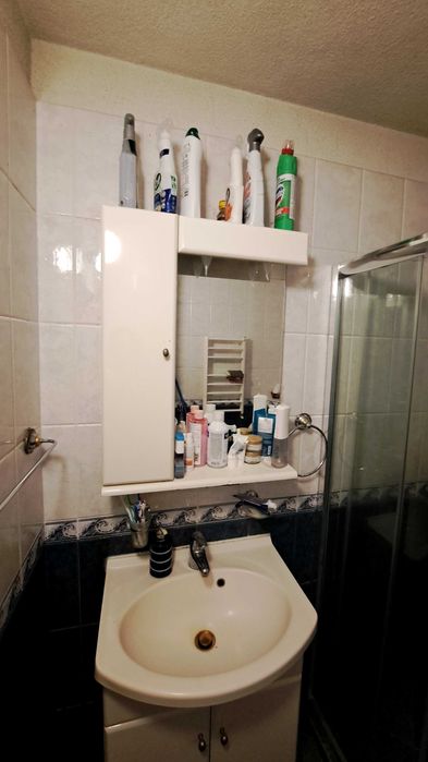 Мебели за баня /Шкаф долен и горен + мивка + смесител /