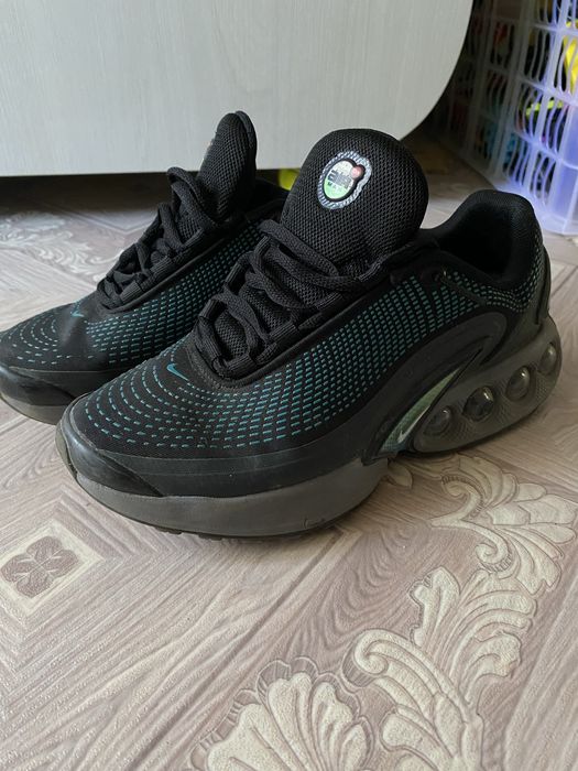 Продам найк дн носил месяц