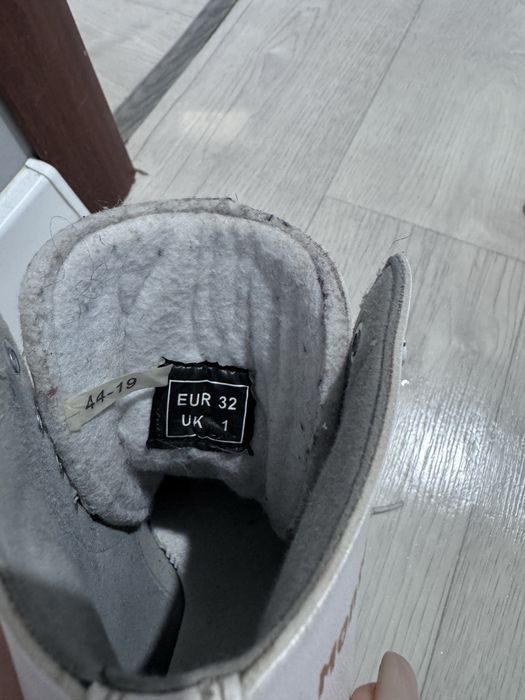 Продам профессиональные коньки Graf montana