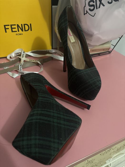 Туфли. Высокие.