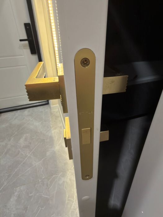 Продам дверь межкомнатная