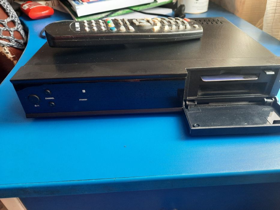 Продам приставку Alma tv