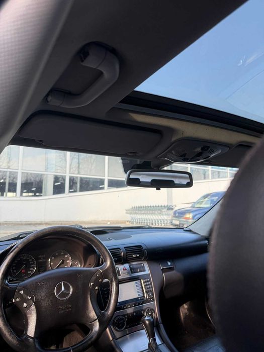 Мерцедес Mercedes Benz C320 C- Class