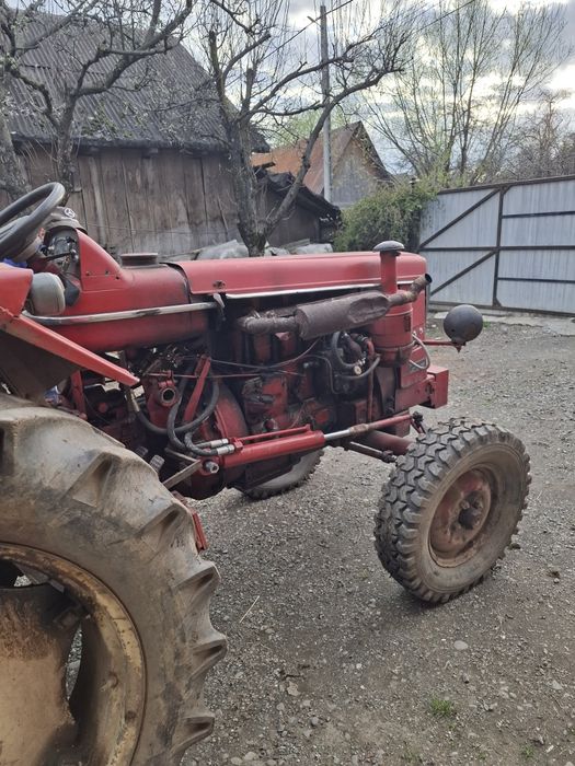 Tractor Renault fabricat în Brașov