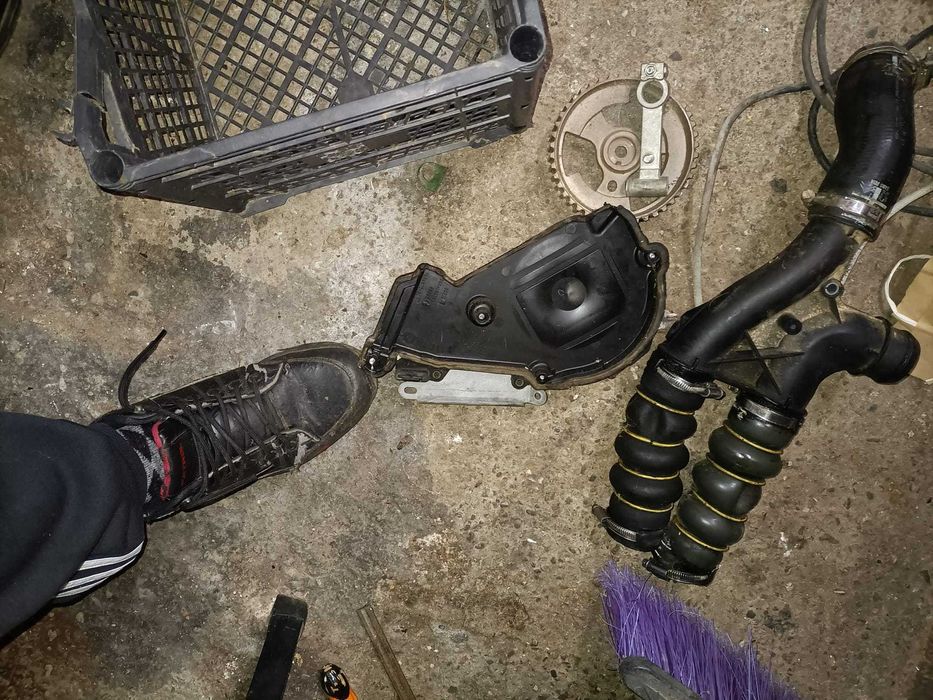 vand diverse piese motor peugeot citroen 1,6, hdi an2010-2015