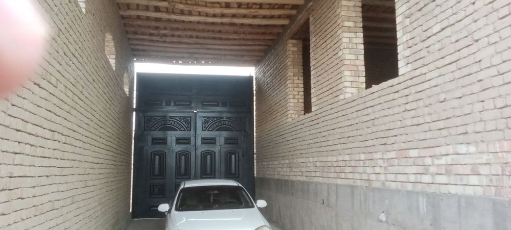 SROCHNO Uy sotiladi  6 sotix