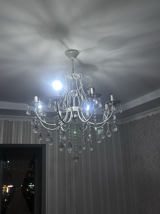 классическая люстра