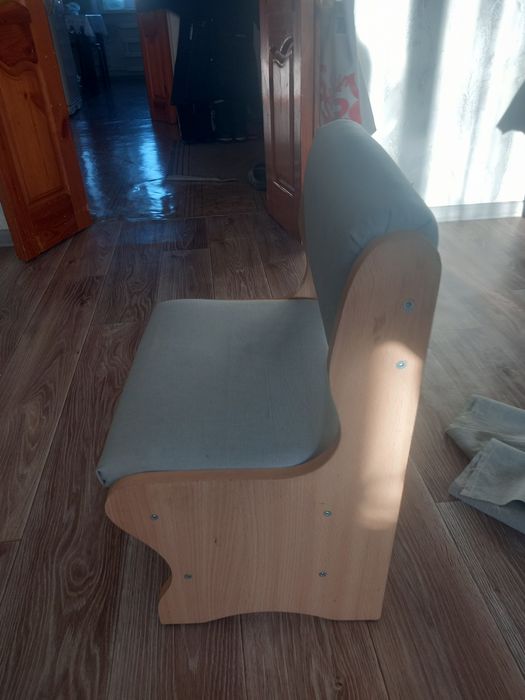 Детский стол со стулом