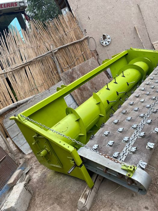 Claas mega 204 old qismi sotiladi sholi mafsumi uchun