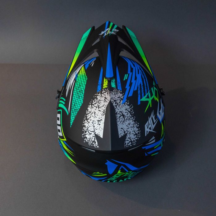 Каска с очила за ел. тротинетка , велосипед , мотокрос