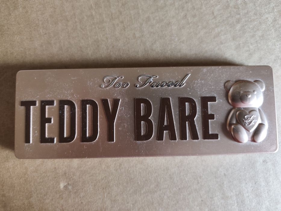Paleta de farduri de pleoape Too Faced