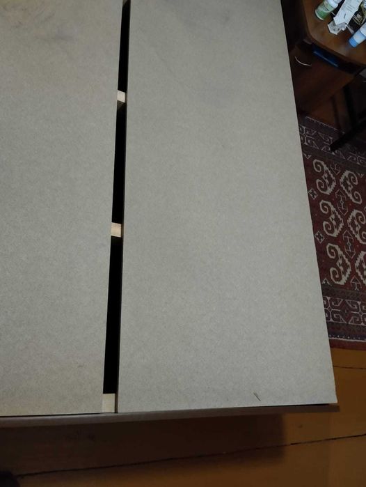 Кровать спальная