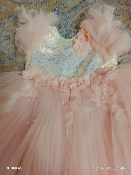 Продам бальное платье