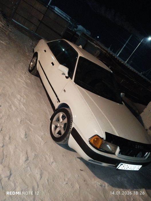 Продам Ауди 80, Б4 1991 года (газ,бензин}