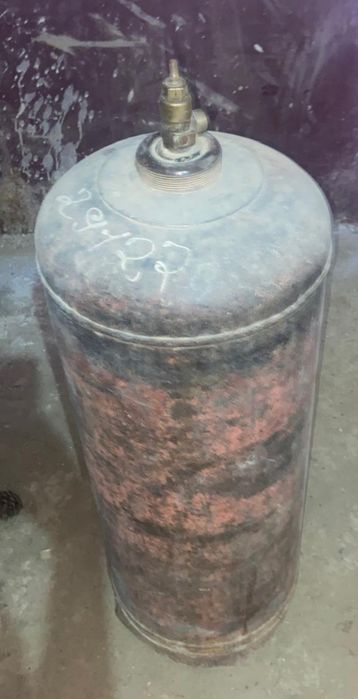 Продаётся большой газовый балон