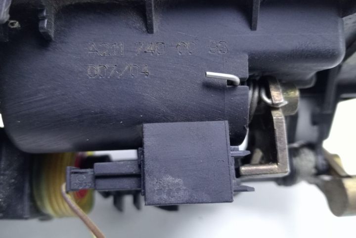 Maner deschidere haion break A2117400093 Mercedes-Benz E-Class W211