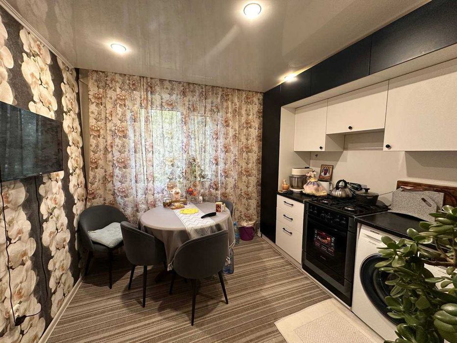2-комн. кв 53м², 3/9 этаж пр. Абая