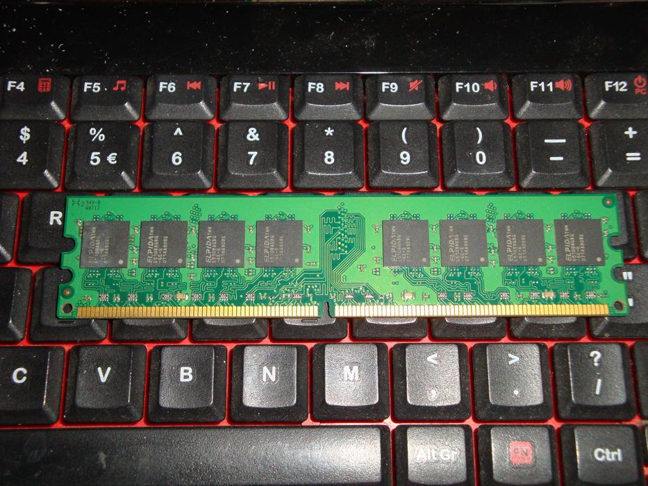 memorie ram ddr2 1gb 667 mhz kingston pc2 5300