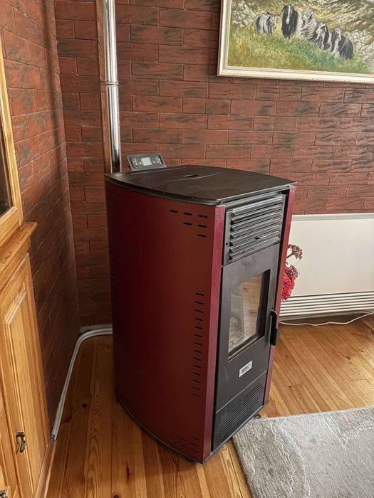 Пелетна камина BURNiT Comfort 10 - 10kW
