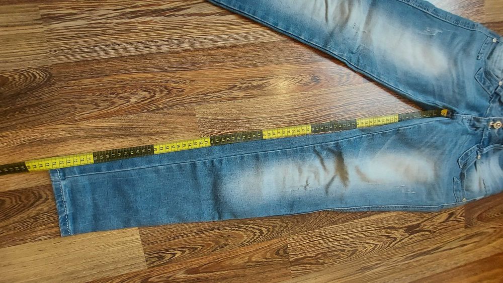 Дамски дънки +подарък нов колан