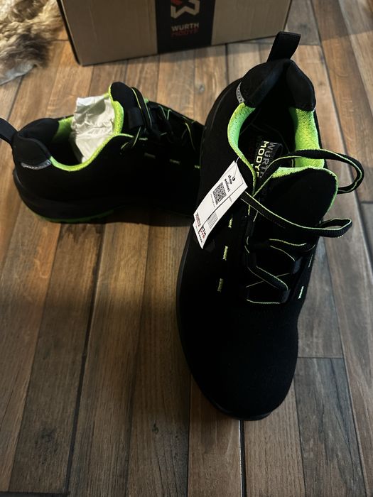 Adidasi wurth modyf noi