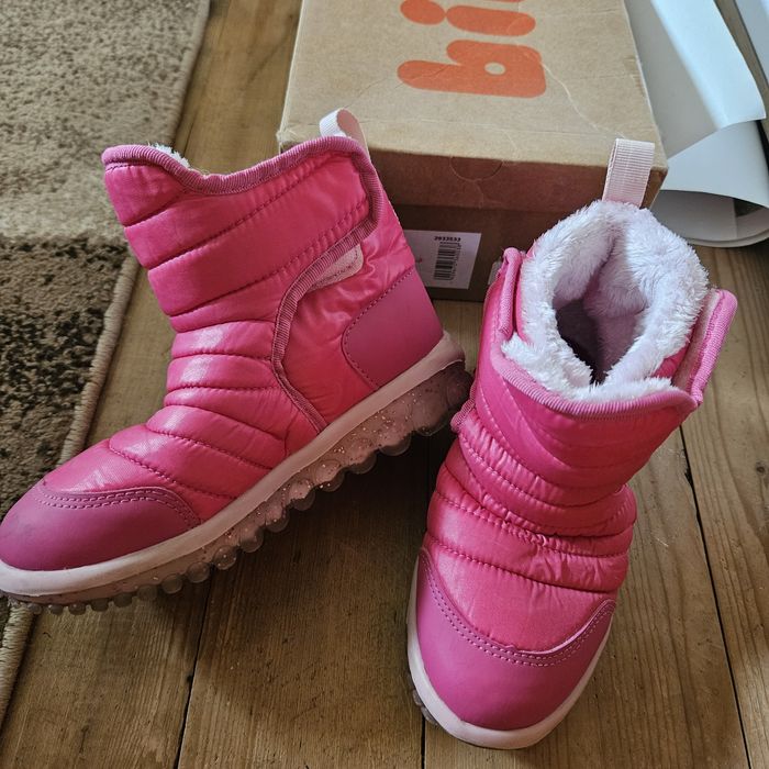 Детски зимни обувки / апрески