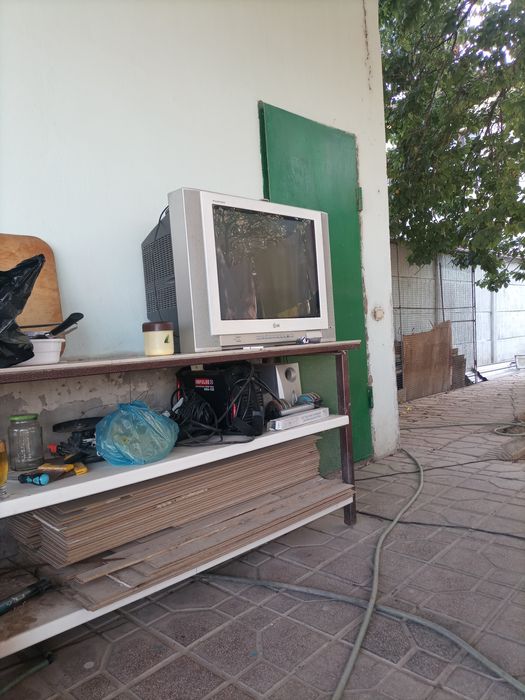 Телевизор LG,  б/у