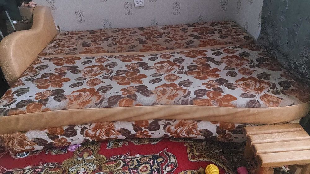 Отдам диван с самовывозом