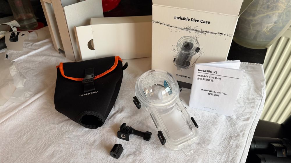 carcasa de scufundare pentru Insta360 X5 - Invisible Dive Case  ca nou