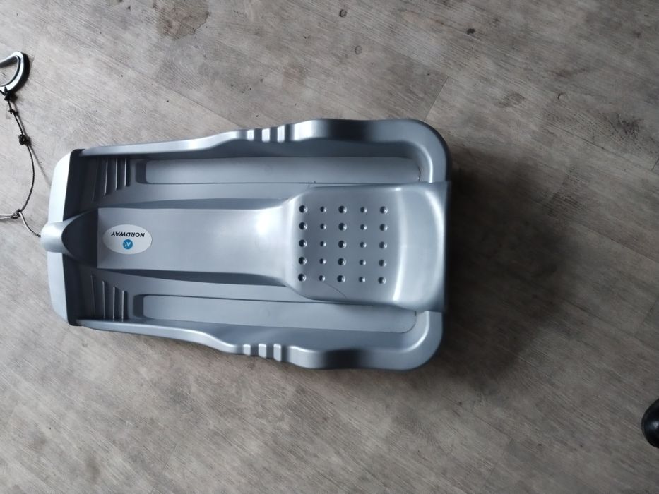 Продаю санки детские