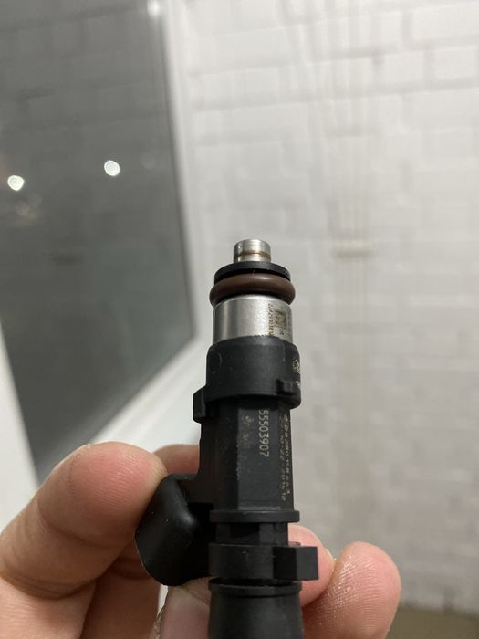 Форсунки шевроле оникс , бу , оригинал