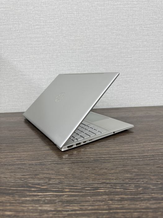 8-Ядерный HP Pavilion-15 Ryzen-3 13th Gen 8gb Ram 256gb SSD 15.6 IPS!