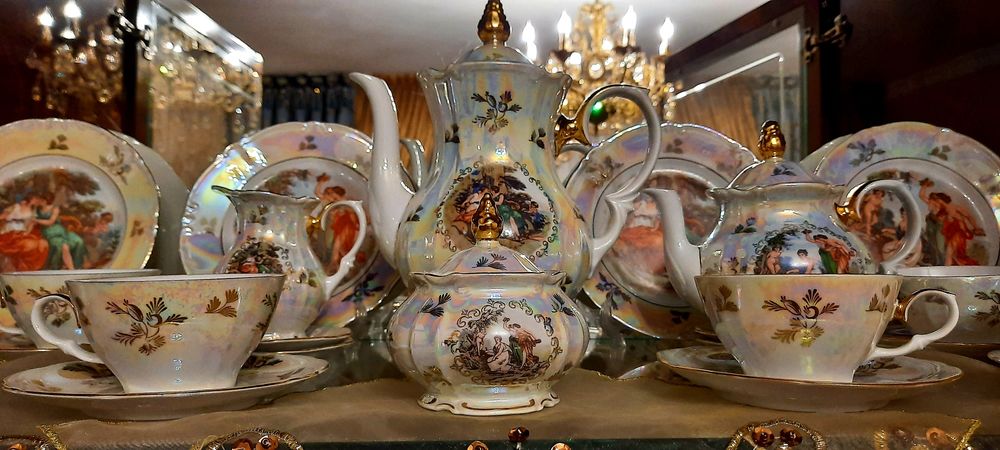 Чайно-кофейный сервиз Мадона "Золотая шишка"ГДР "KAXLA". Антиквариат.