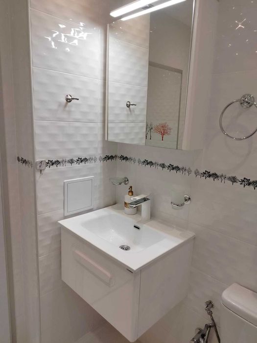 Дава се под наем Тристаен апартамент в София, Изток - 84 кв.м за 91.8 € - Снимка #17