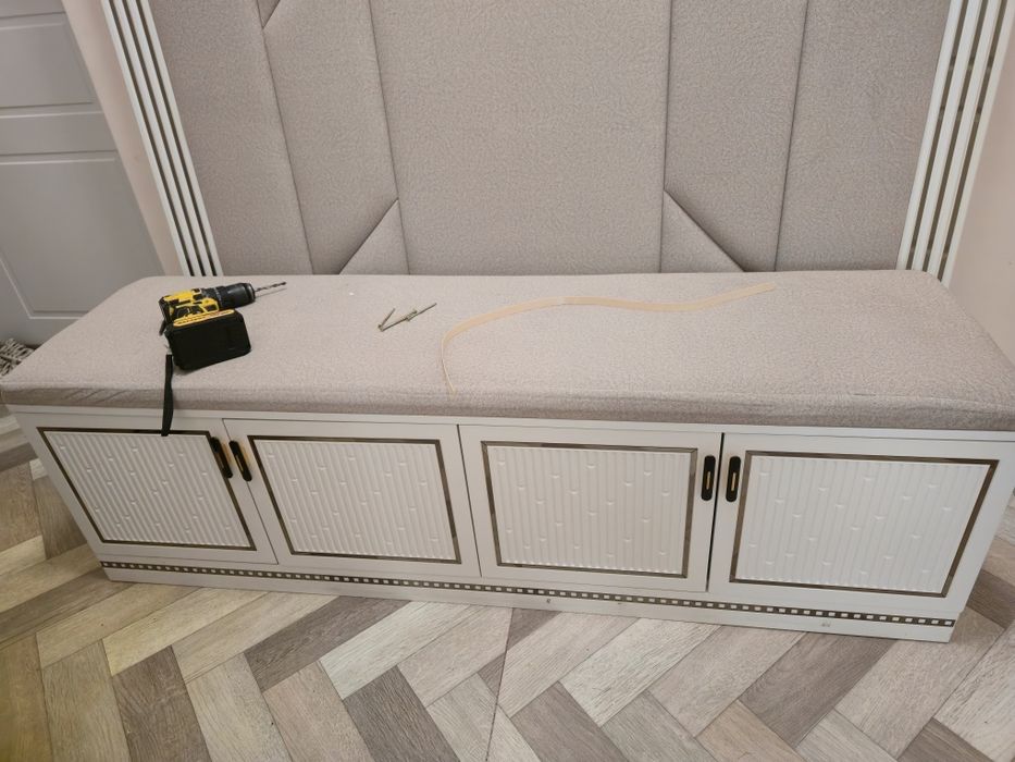 Продается стенка в прихожую, 130000