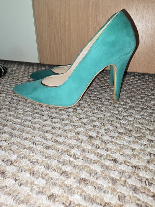 Stletto nr 41,în stare impecabilă