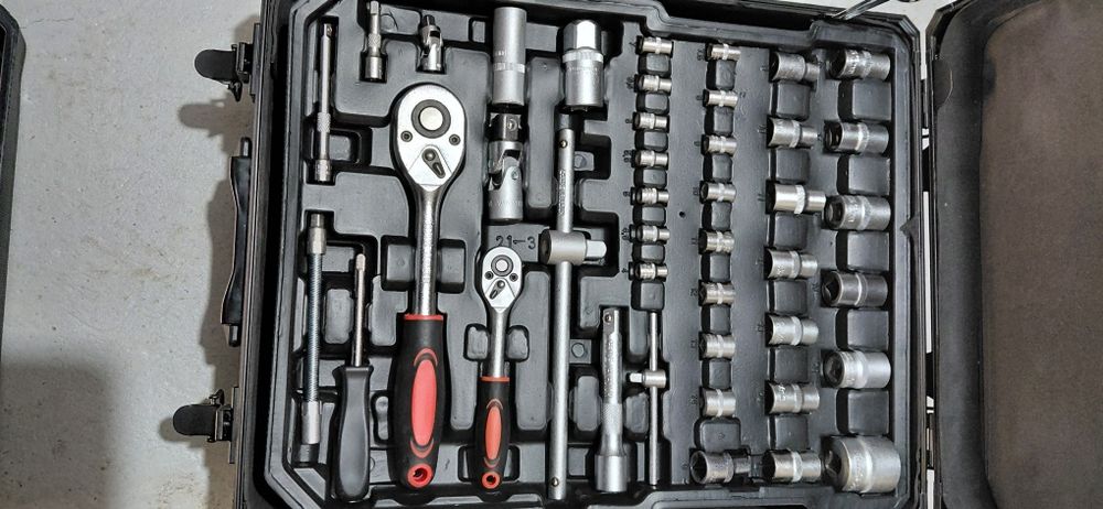 Куфар с Инструменти  189 части