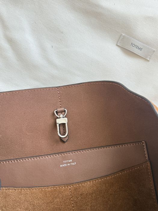 Vand geanta TOTEME , piele intoarsa maro camel