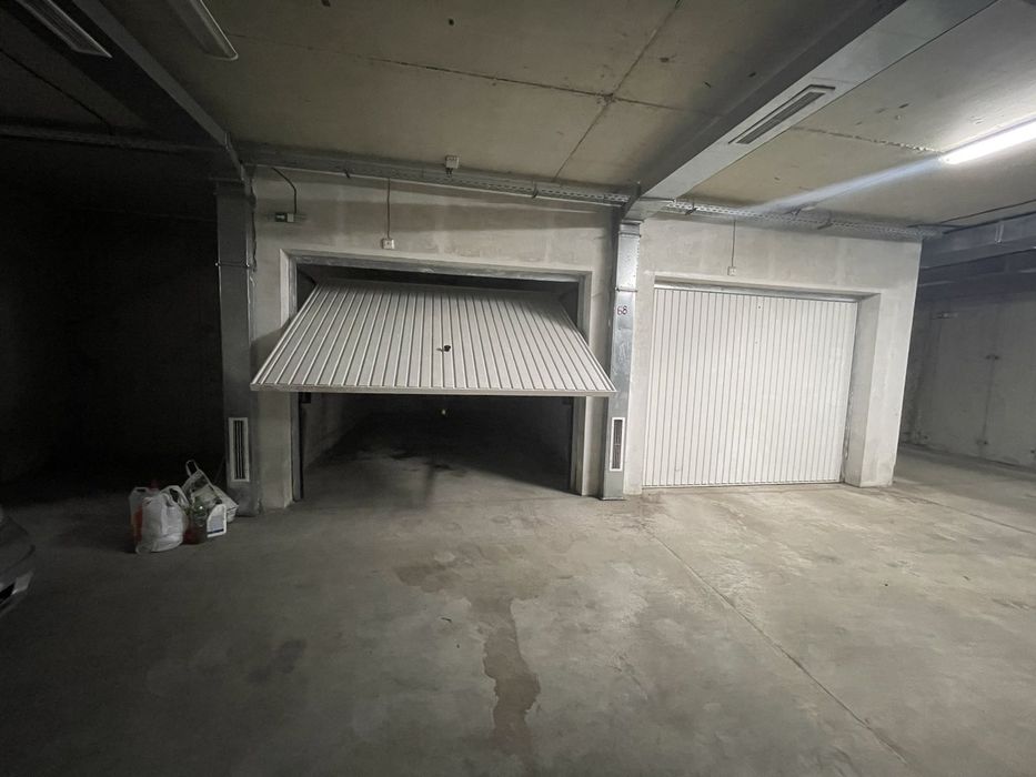 Дава се под наем Гараж / Паркомясто в Перник, Ладовица - 20 кв.м за 127.5 € - Снимка #1