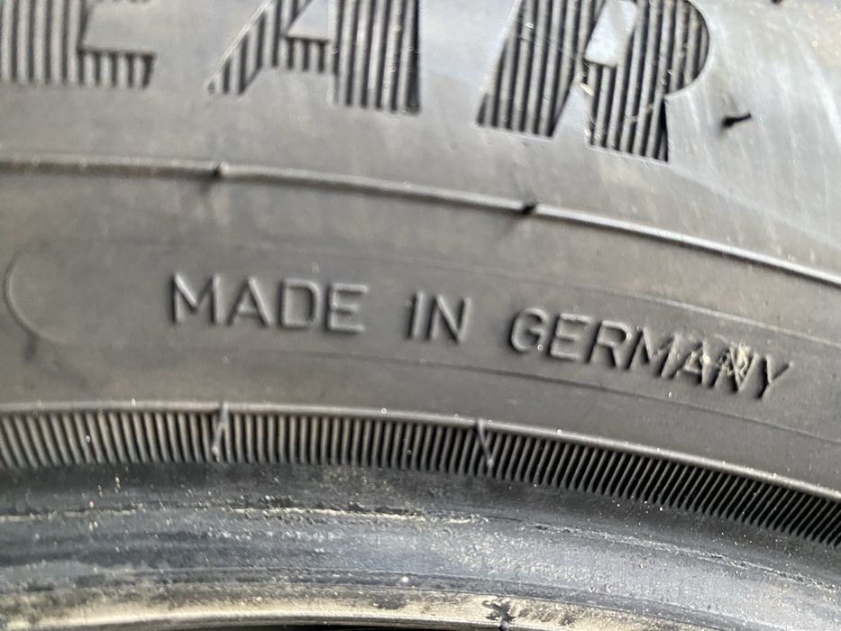 Шины 215/50/17 пара бу гудиер