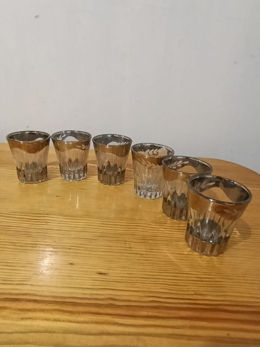 Продам итальянский набор рюмок